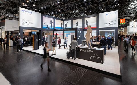 Messe-Fotoreportage vom Messefotografen Stefan Röhler am PFLEIDERER Messestand auf INTERZUM in Köln
