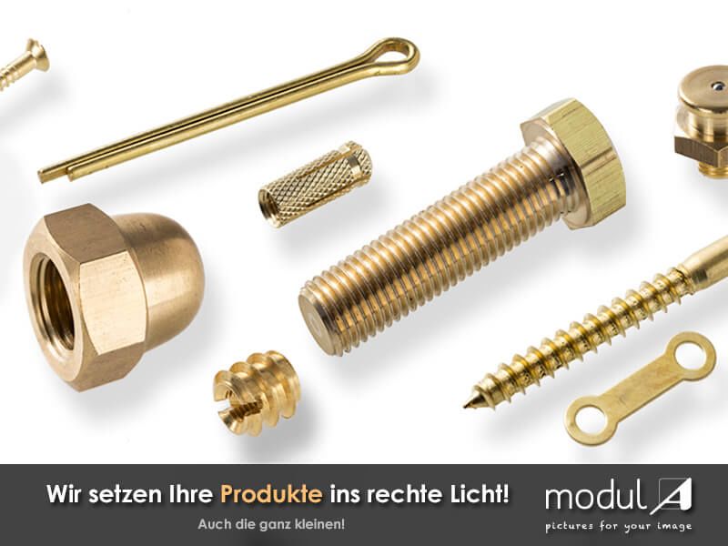 Produktaufnahmen und Makroaufnahmen von kleinen Schrauben und Befestigungselementen