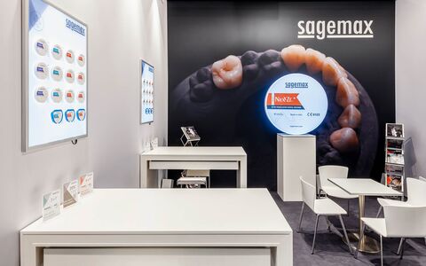 Fotograf & Messefotograf für Messefotografie & Messefilm in Köln zur IDS Cologne für SAGEMAX